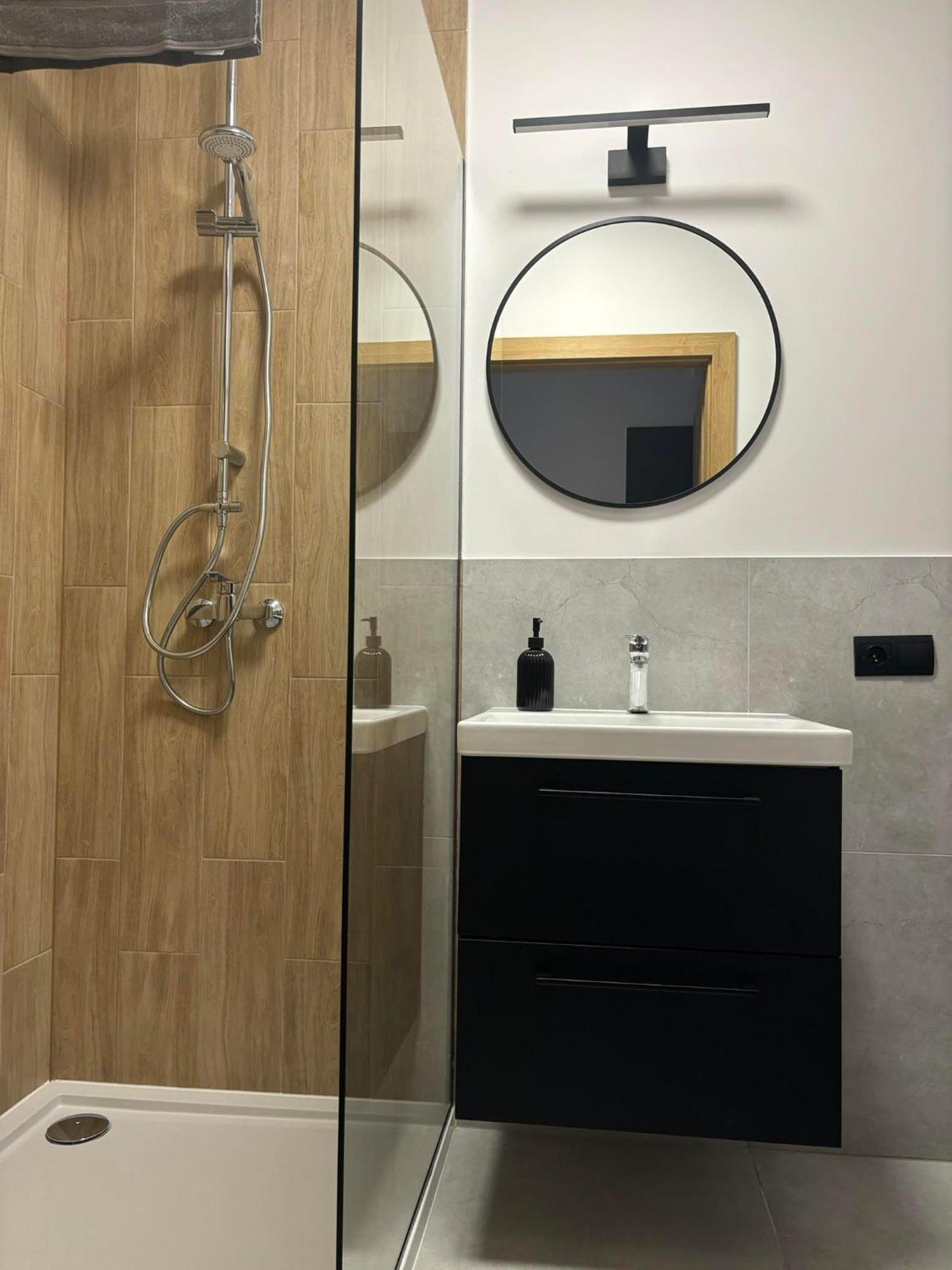 Apartament Black Pasłęk Exteriör bild